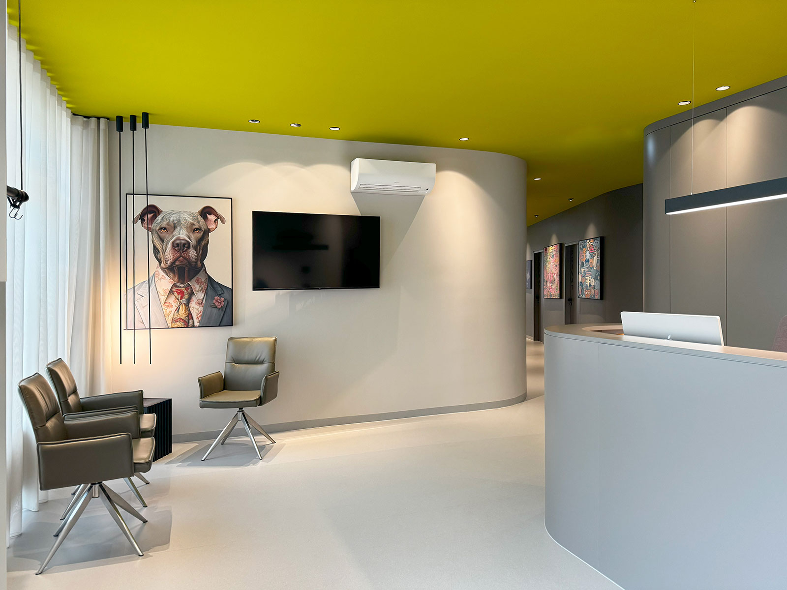 Blick in die Ordination für Endoskopie, Empfangsbereich, Planung durch Architekt GRAF.